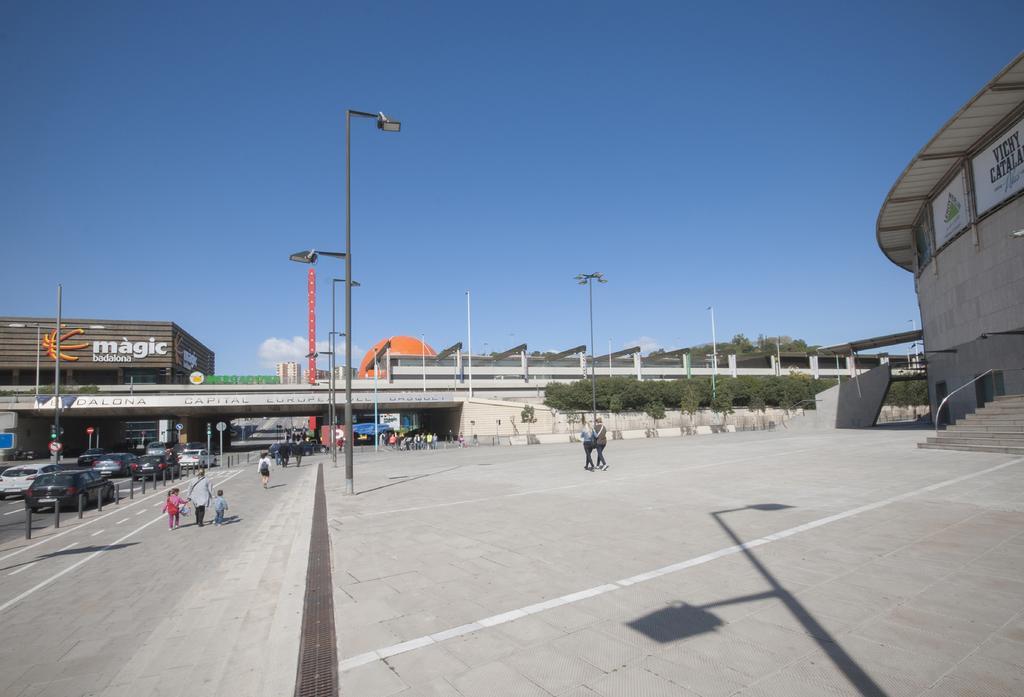 Hostal Badalona Bagian luar foto