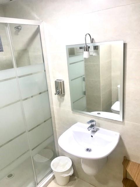 Hostal Badalona Bagian luar foto