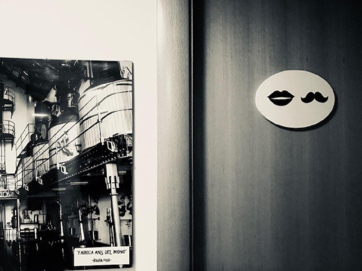 Hostal Badalona Bagian luar foto